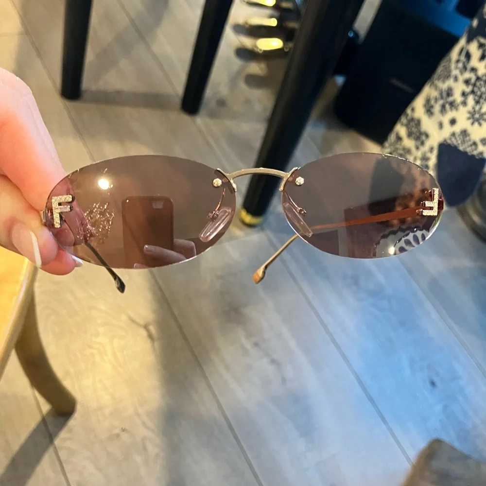 Authentic #Fendi !! color rose gold gradient 
FF Crystal Metal Oval Sunglasses - Picture 8 of 17